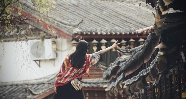 虚贝租号账号筛选界面实测截图，展示游戏分类、段位筛选、价格排序等功能操作，薄荷绿界面风格